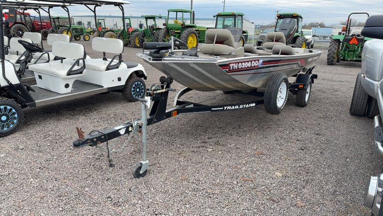 Image for BASS TRACKER PRO TEAM165 16' ALUMINUM BOAT