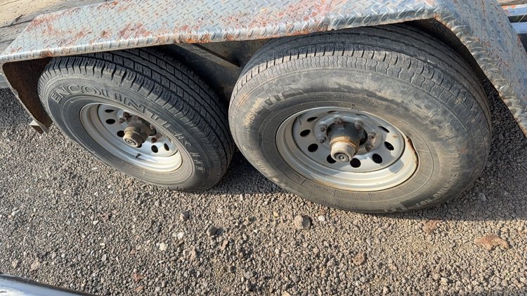 Image for 2016 KAUFMAN 22' BUMPER PULL TILT TRAILER