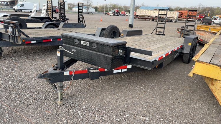 Image for 2023 TRIPLE CROWN 20' BUMPER PULL TRAILER