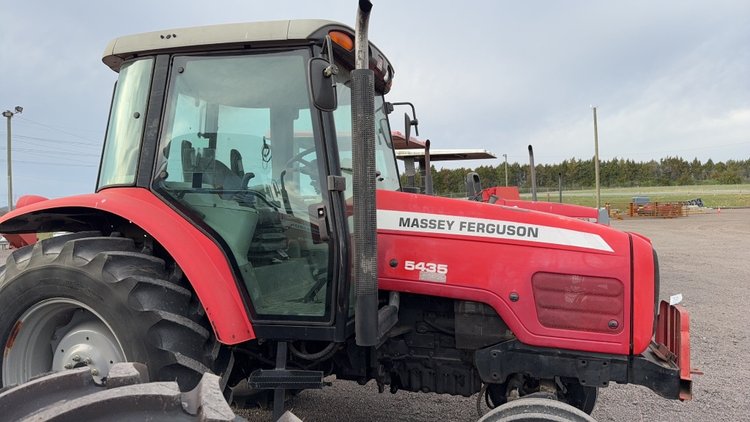 Image for MASSEY FERGUSON 5435 TRACTOR