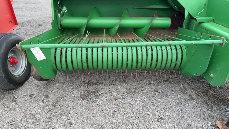 Image for JOHN DEERE 328 SQUARE BALER