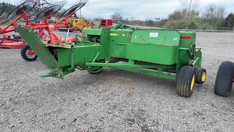 Image for JOHN DEERE 328 SQUARE BALER