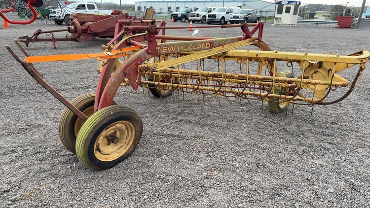 Image for NEW HOLLAND 256 SIDE DELIVERY RAKE