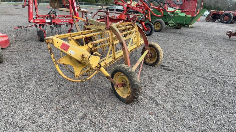 Image for NEW HOLLAND 256 SIDE DELIVERY RAKE