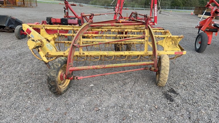 Image for NEW HOLLAND 256 SIDE DELIVERY RAKE