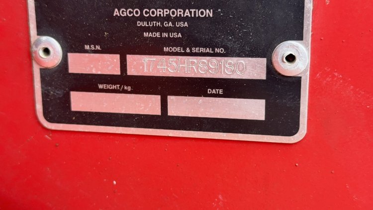 Image for MASSEY FERGUSON 1745 ROUND BALER