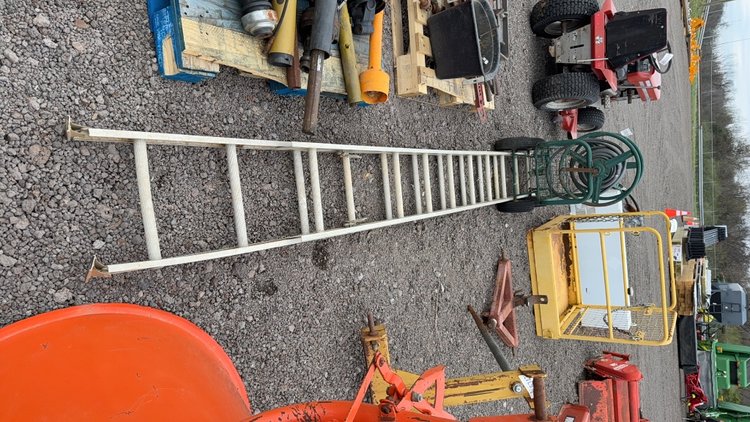 Image for 16' ALUMINUM EXTENSION LADDER & WATER HOSE REEL