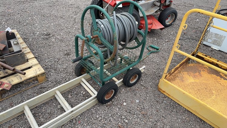 Image for 16' ALUMINUM EXTENSION LADDER & WATER HOSE REEL