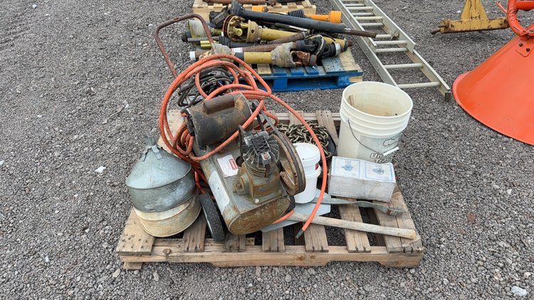 Image for PALLET OF MISC FENCE SUPPLIES