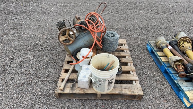 Image for PALLET OF MISC FENCE SUPPLIES