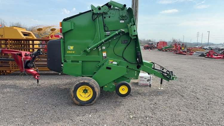Image for JOHN DEERE 450E ROUND BALER
