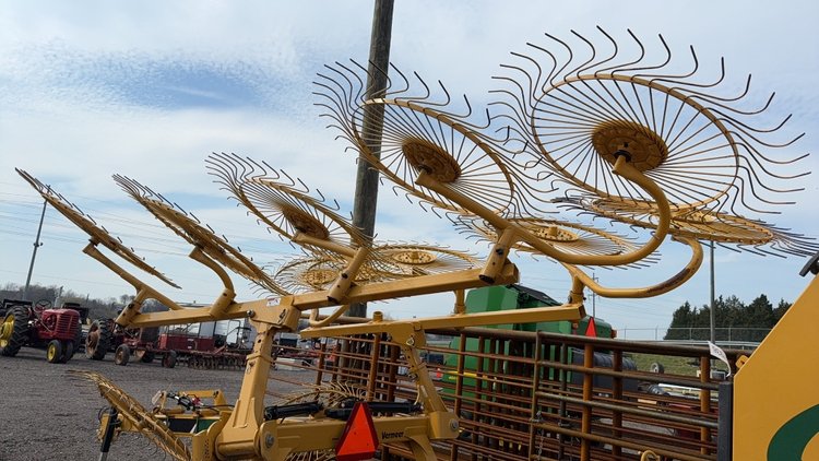 Image for VERMEER VR 1022 V RAKE