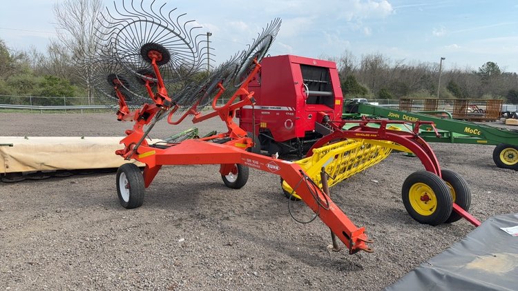 Image for KUHN SR108 PULL TYPE 8 WHEEL V RAKE