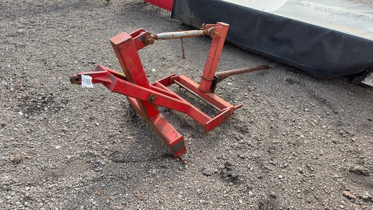 Image for 3-POINT HITCH SCISSOR LIFT BALE SPEAR