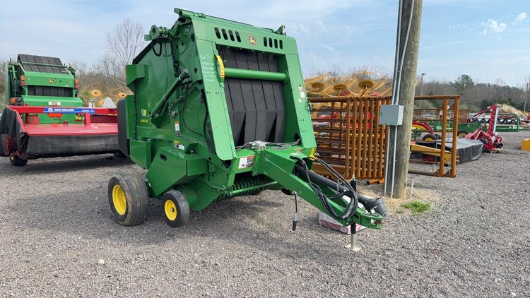 Image for JOHN DEERE 450E ROUND BALER