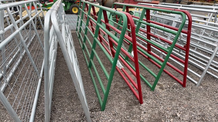 Image for QTY (1) 16' 6 BAR GATE