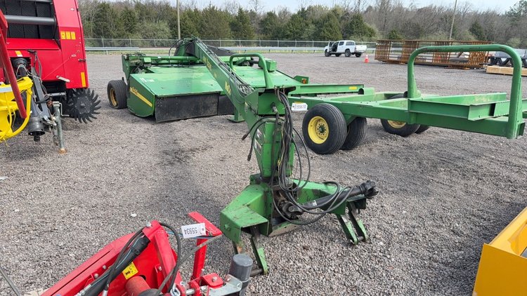 Image for JOHN DEERE 946 13' CENTER PIVOT DISCBINE