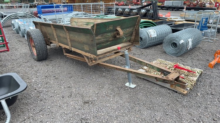 Image for OLIVER SUPERIOR FARM TRAILER