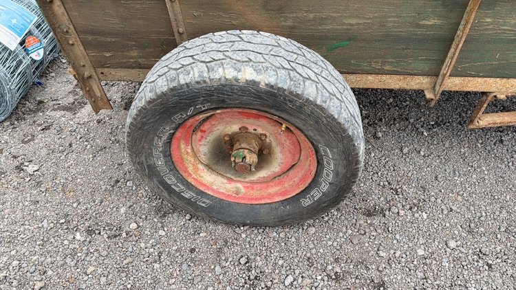 Image for OLIVER SUPERIOR FARM TRAILER