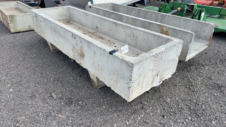Image for 8' CONCRETE FEED BUNK