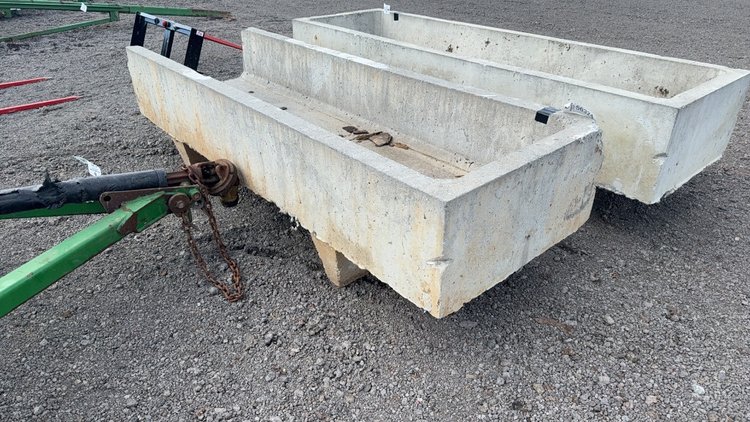 Image for 8' CONCRETE FEED BUNK