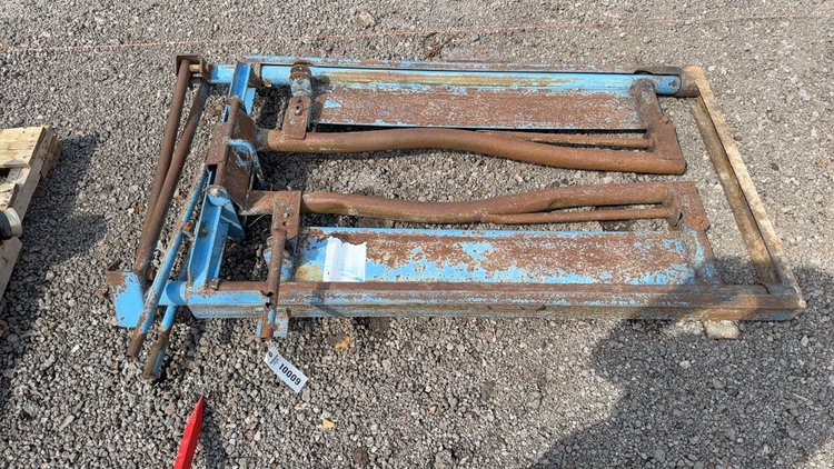 Image for SELF CATCH HEAD GATE