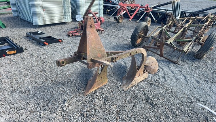 Image for DEARBORN 3-POINT HITCH 2 BOTTOM PLOW