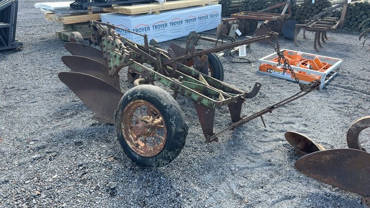 Image for PULL TYPE 3 BOTTOM PLOW