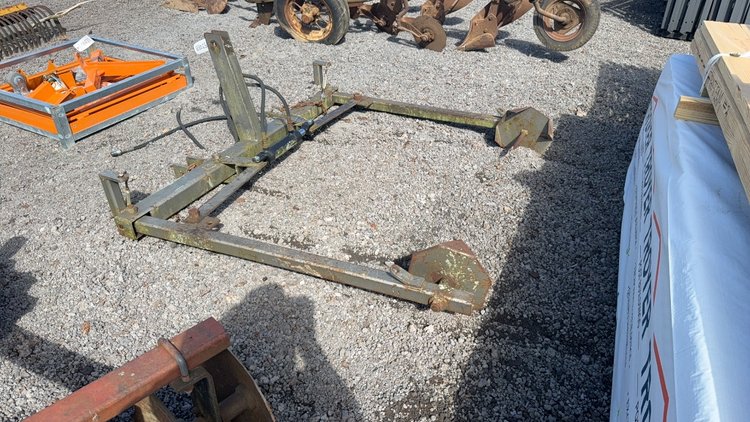 Image for 3-POINT HITCH ROUND BALE UNROLLER