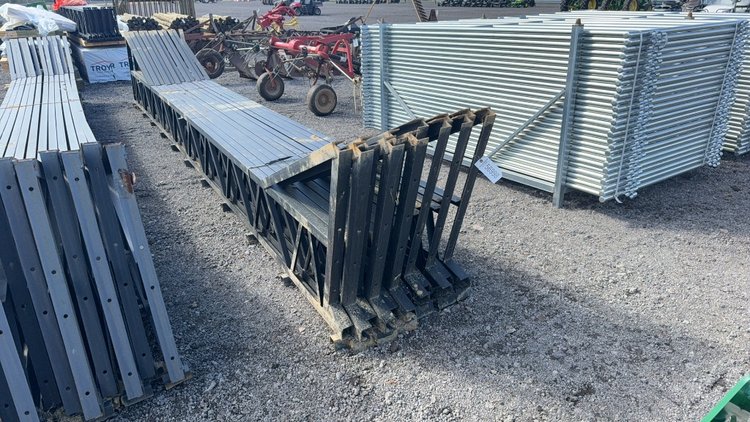 Image for QTY (6) 40' GABLE TRUSSES