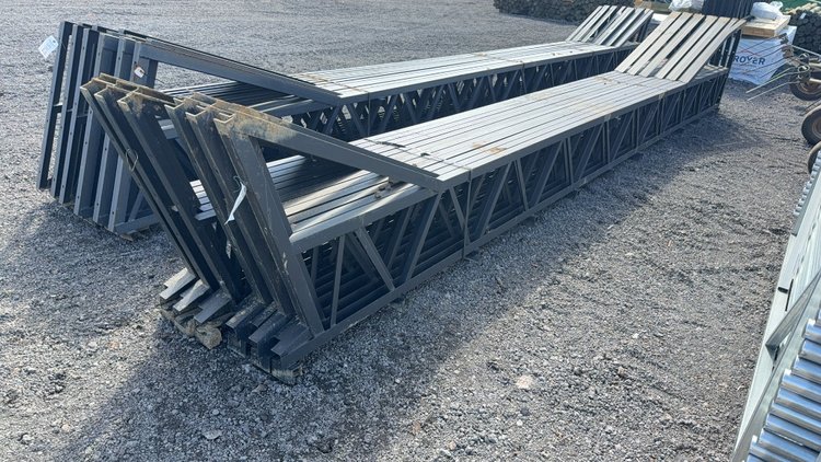 Image for QTY (6) 40' GABLE TRUSSES