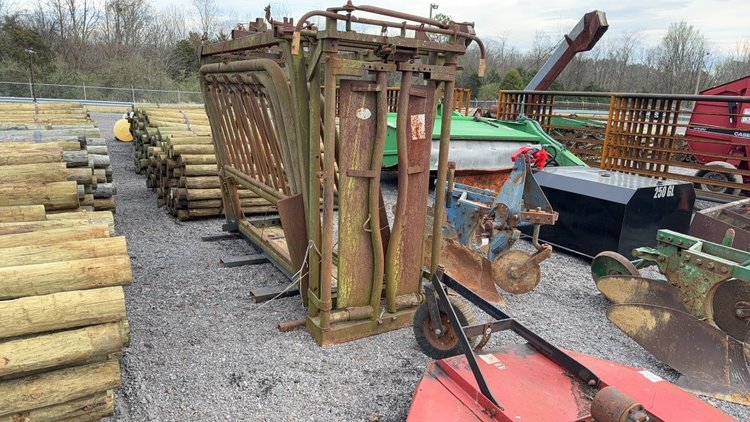 Image for POWDER RIVER SQUEEZE CHUTE W/ HEADGATE