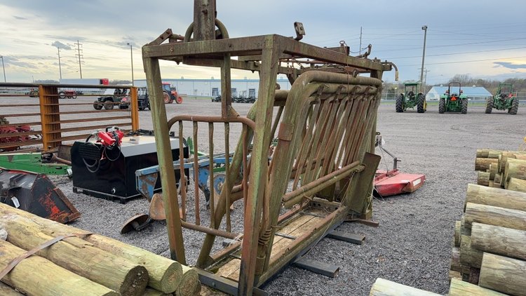 Image for POWDER RIVER SQUEEZE CHUTE W/ HEADGATE