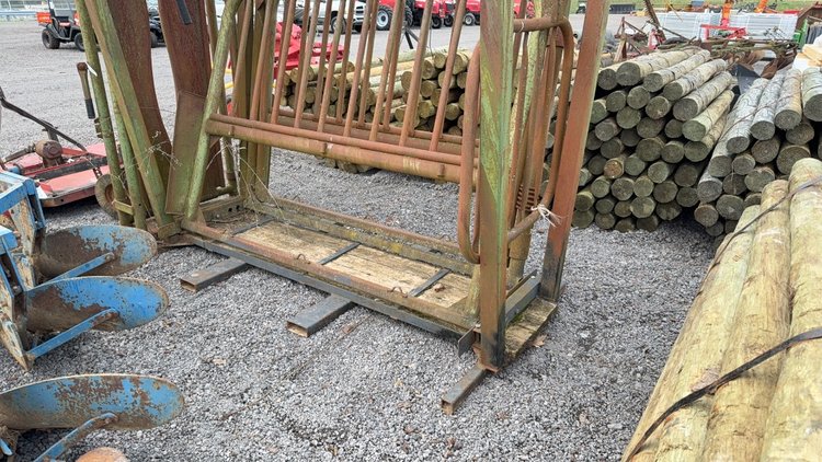 Image for POWDER RIVER SQUEEZE CHUTE W/ HEADGATE