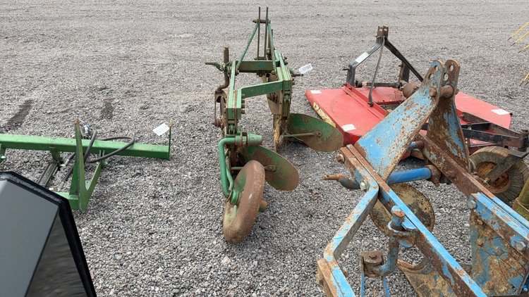 Image for 3-POINT HITCH 2 BOTTOM PLOW