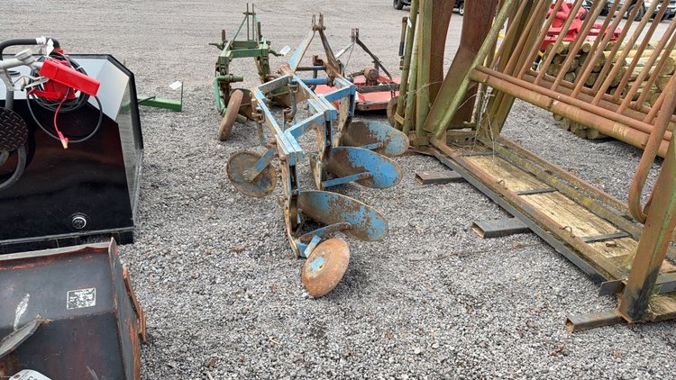 Image for 3-POINT HITCH 3 BOTTOM PLOW