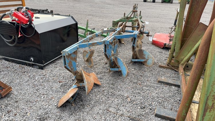 Image for 3-POINT HITCH 3 BOTTOM PLOW