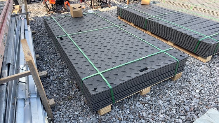 Image for QTY(12) 4' X 8' GROUND PROTECTION MATS