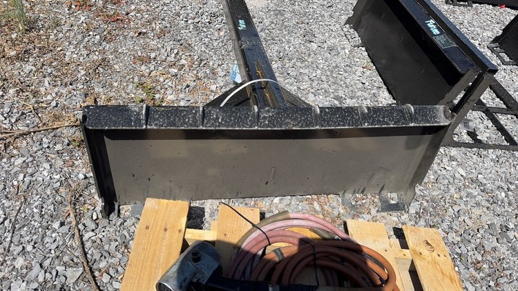 Image for FUTURE SKID STEER TELESCOPING BOOM POLE