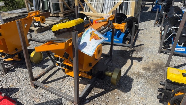 Image for FUTURE SKID STEER HYD POST DRIVER