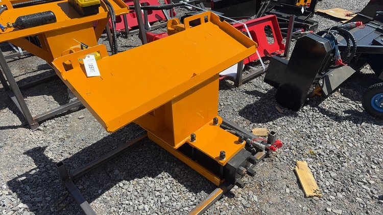 Image for FUTURE SKID STEER HYD POST DRIVER