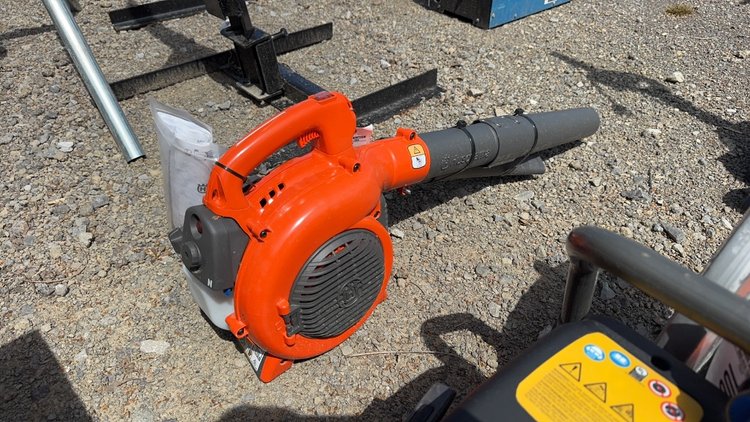 Image for HUSQVARNA 125B HANDHELD BLOWER