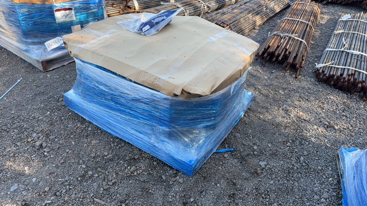Image for PALLET OF BLUE COILED AIR LINES