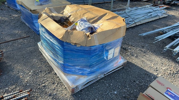 Image for PALLET OF BLUE COILED AIR LINES