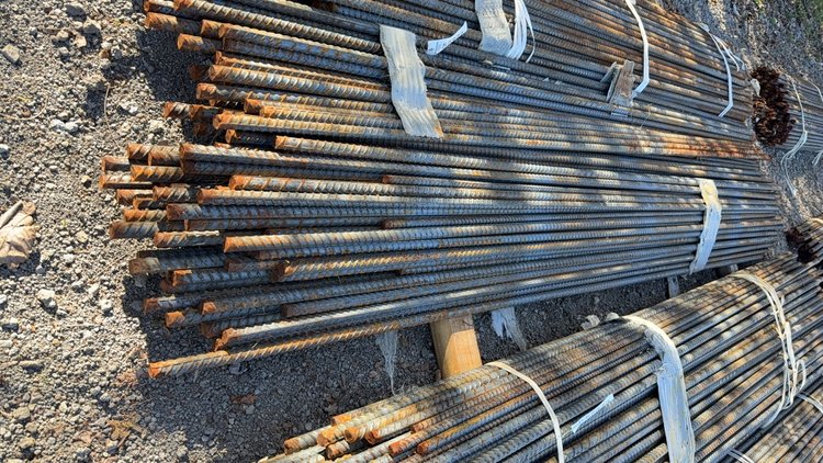 Image for BUNDLE OF VARIOUS SIZE REBAR