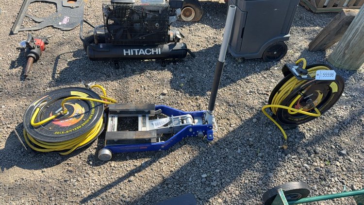 Image for PITTSBURG MOTORCYCLE LIFT