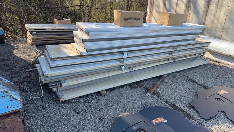 Image for BUNDLE OF VARIOUS GARAGE DOOR PANELS AND PARTS