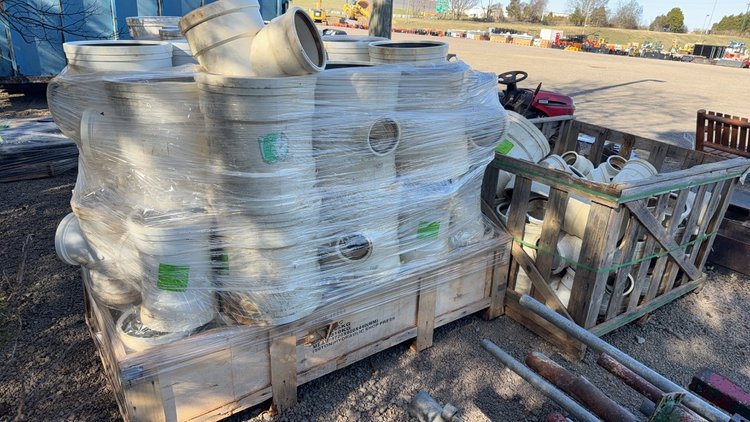 Image for QTY (2) PALLET OF PVC TEE FITTINGS