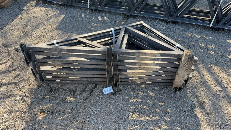 Image for Qty (8) 4' OVERHANG TRUSSES