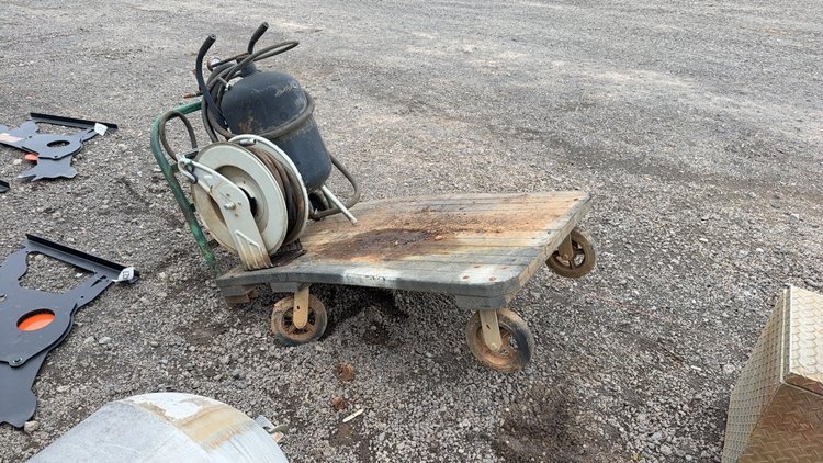 Image for METAL CART